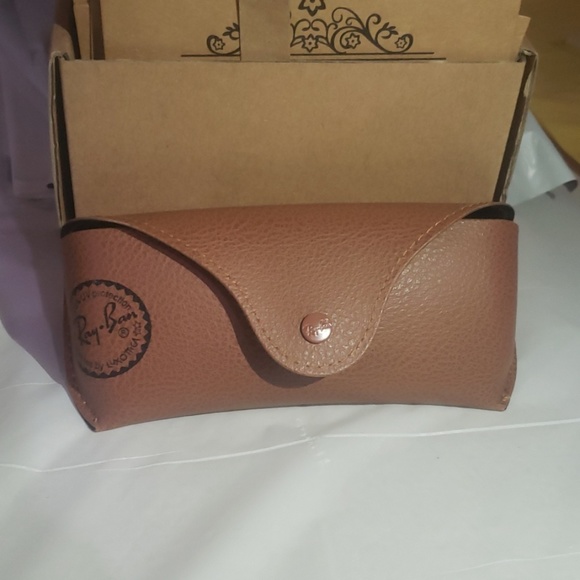 Ray-Ban Other - BRAND NEW! Ray-Ban Sunglasses case